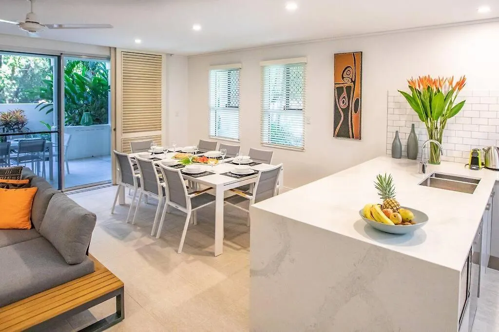 Villa Del Mar - Beachfront Port Douglas Australia